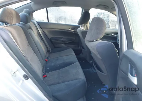 2010 Honda Accord 2.4 Lx z USA, uszkodzony, nr VIN 1HGCP2F33AA177855